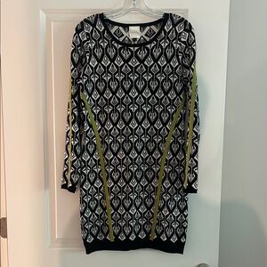 Nicole Miller Black and White Long Sleeve  Sweater Bodycon Dress